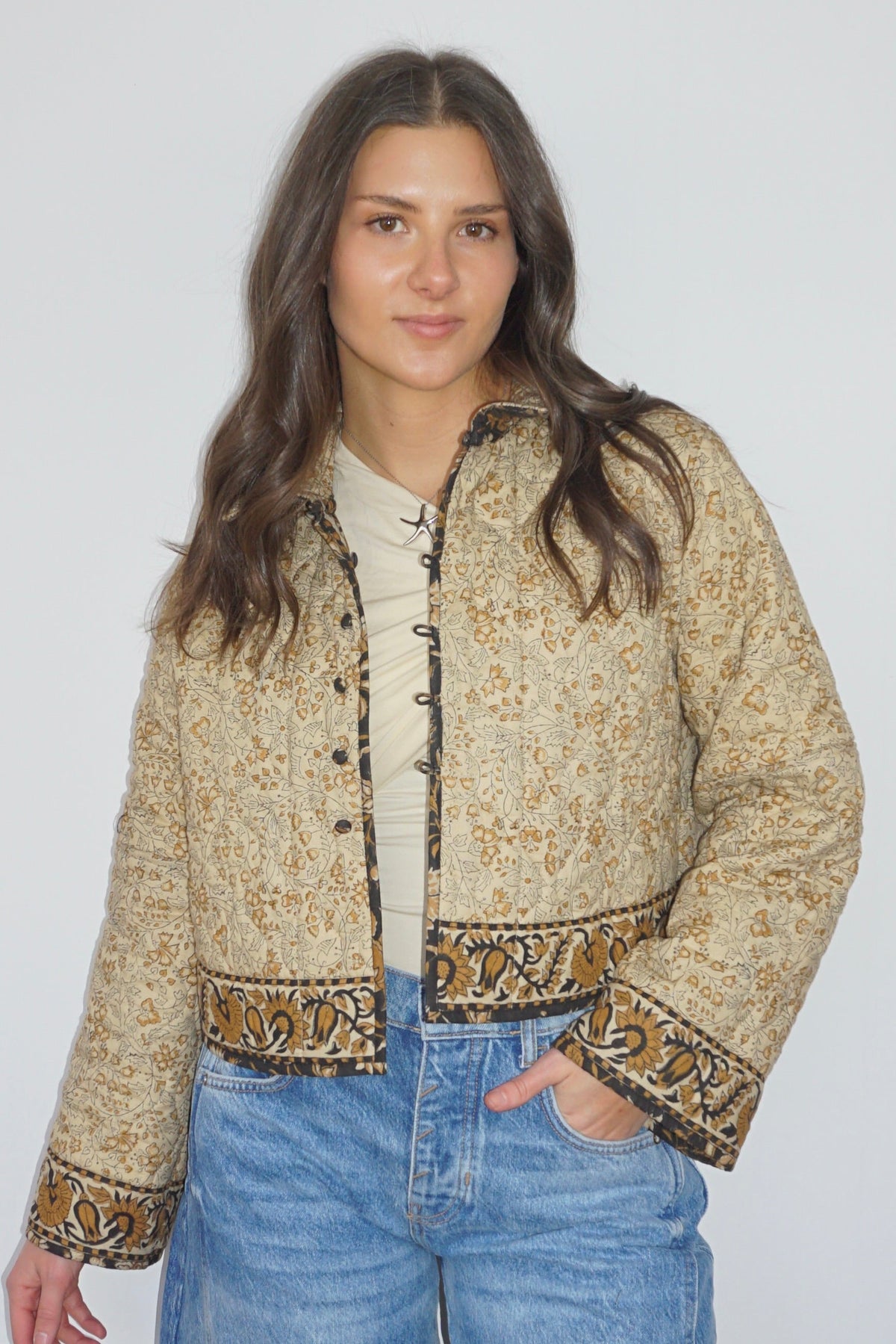 Della Reversible Quilted Jacket in Black Jacobean