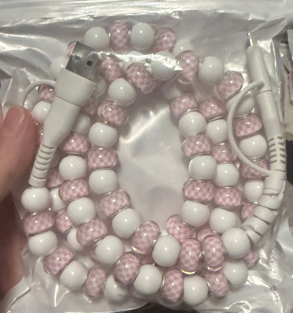 PATTERNED BEADED 4-IN-1 FAST CHARGING PHONE AND DEVICE CHARGER | 26 STYLES