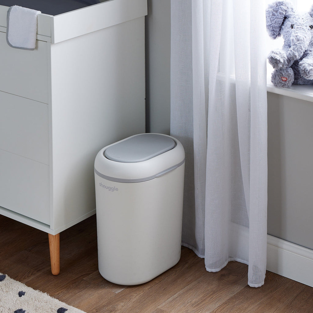Shnuggle Eco-Touch Diaper Pail + 30 Bag Liners