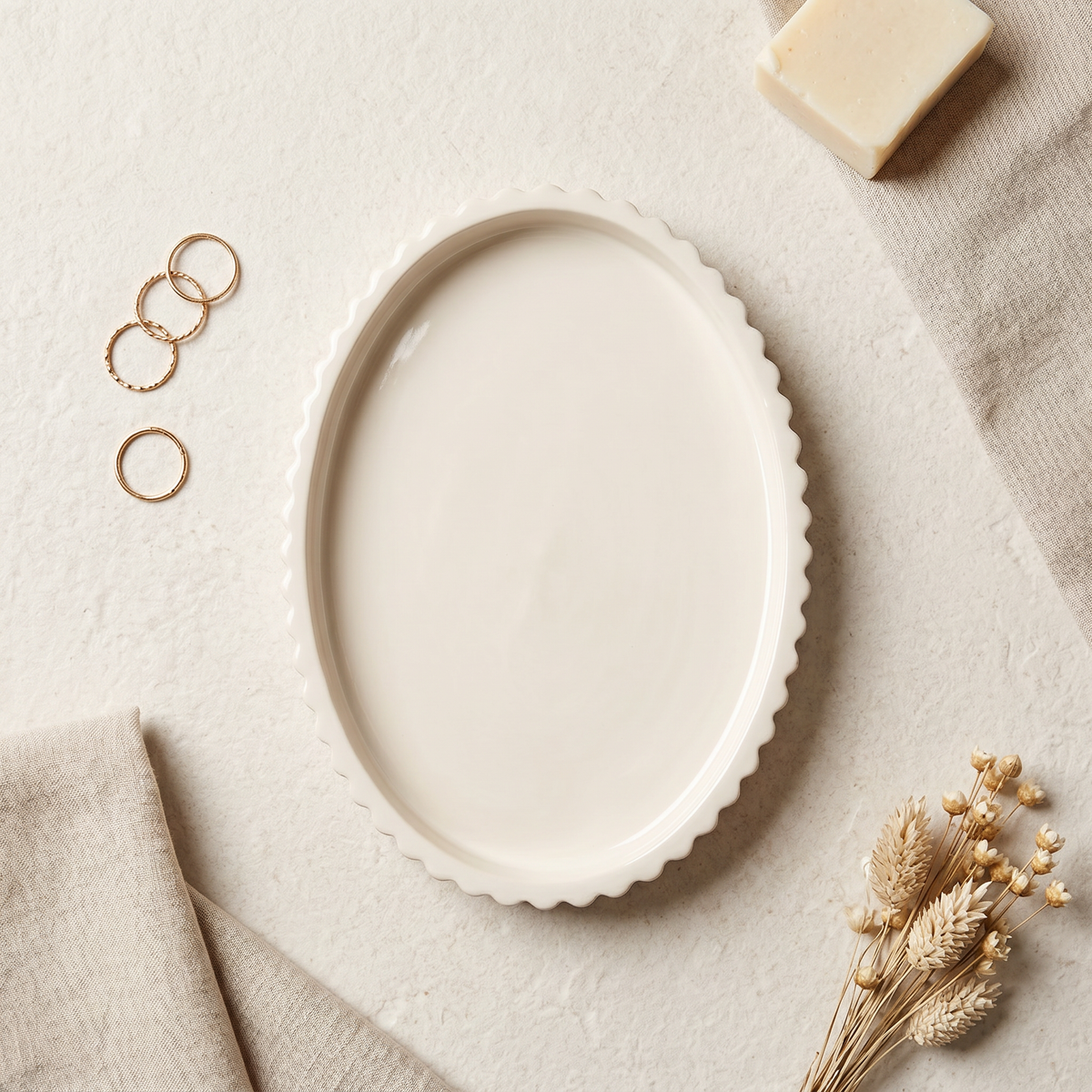 Scalloped Oval Tray - 8"